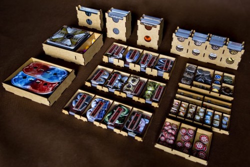 Insert pasujący do gry Gloomhaven Szczęki Lwa z HDF-u + napisy PL