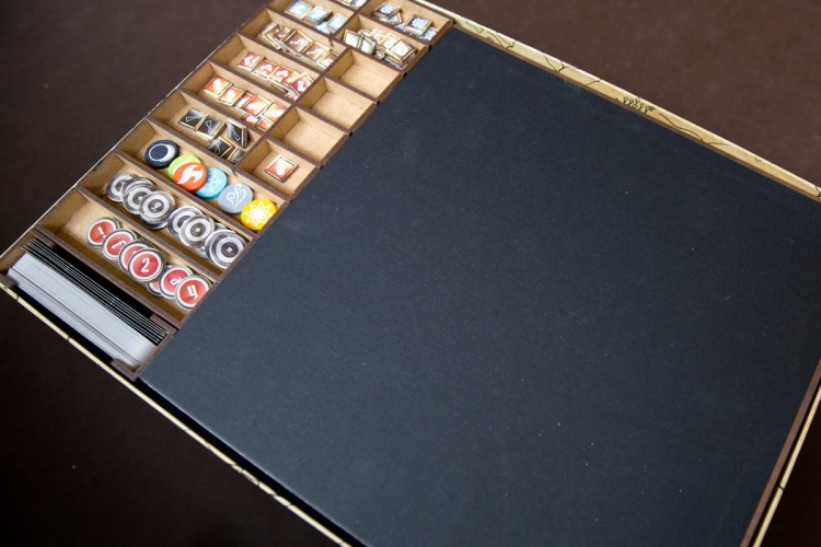 Insert pasujący do gry Gloomhaven z HDF-u + napisy PL