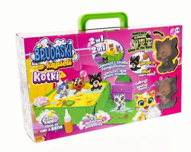Brudaski w kąpieli Kotki w jacuzzi