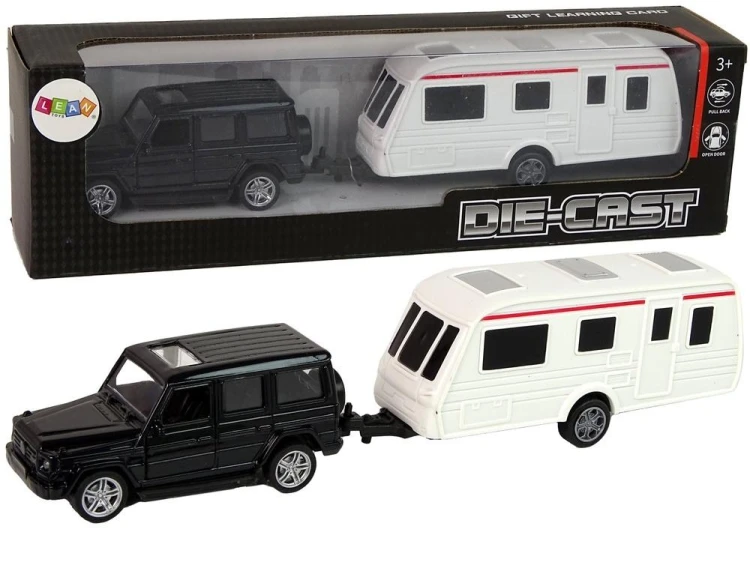 Jeep z przyczepą czarny