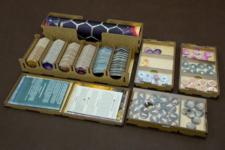 Insert pasujący do gry Neuroshima HEX BATTLE z HDF-u